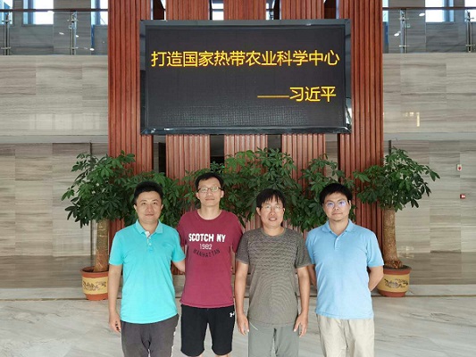 20200729-南京大学陈振宇教授到信息所开展智慧农业调研-合影.jpg