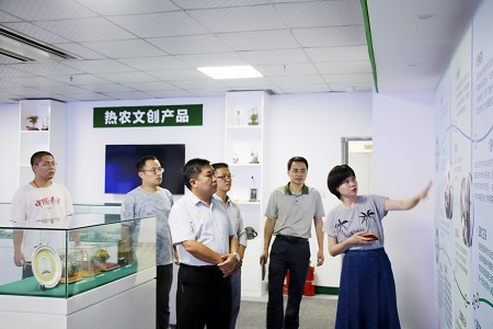 3-参观现场-1 - 副本.jpg